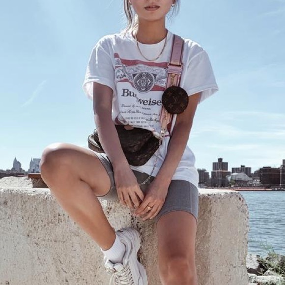 Budweiser Graphic Tee - Picture 11 of 16